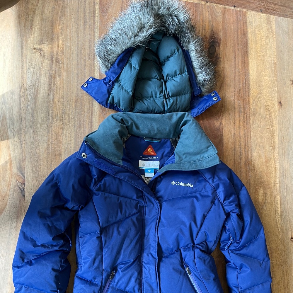 Columbia Omni-Shield Ski Coat - Woman’s Size S